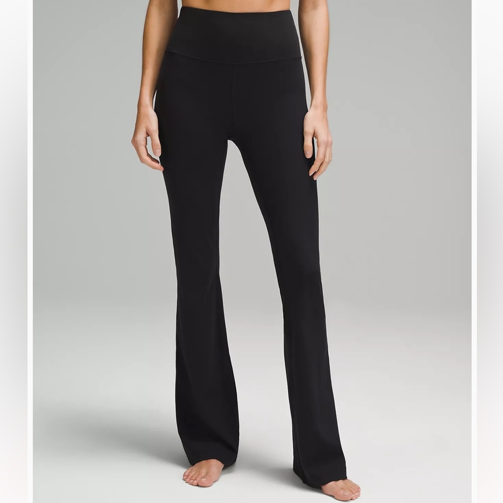 Lululemon Groove Super-High-Rise Flared Pant in Black